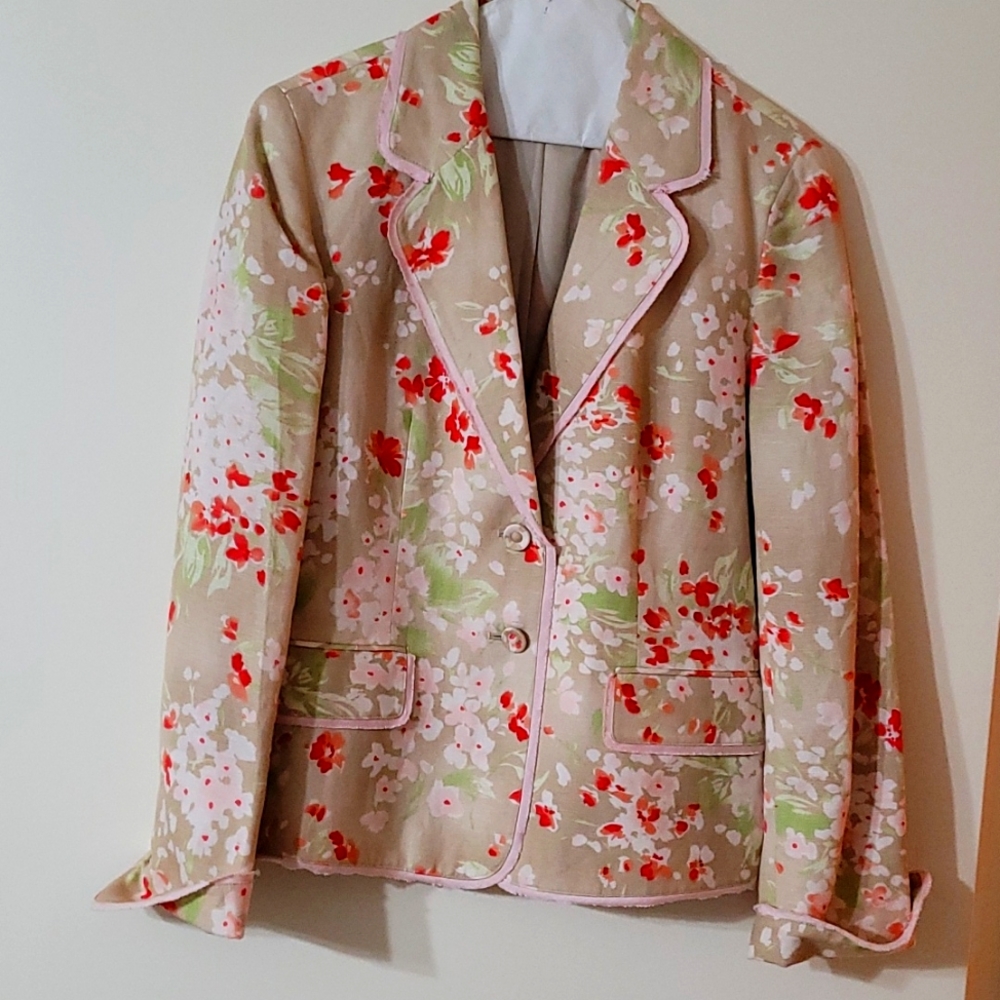Judith Hart size 8 multi color flowered Jacket